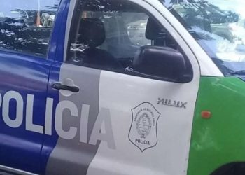 ATACÓ A UNA MUJER CON UNA CADENA Y TERMINÓ DETENIDO