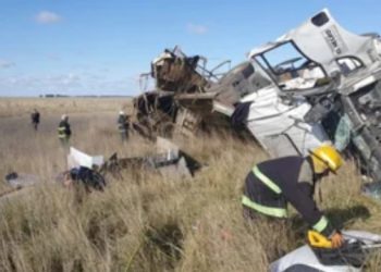 CAMIONERO TERMINÓ HERIDO TRAS UN CHOQUE Y VUELCO