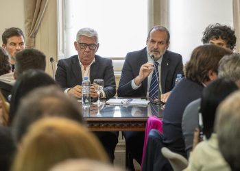 BAHÍA BLANCA DEFENDIÓ EN LA LEGISLATURA SU PARTICIPACIÓN EN EL PROYECTO DE GNL