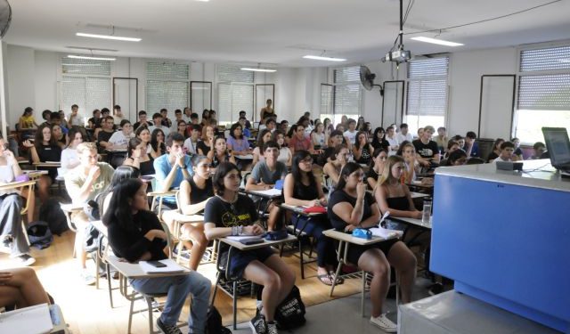 MARTÍNEZ: «TENEMOS UN PRESUPUESTO INFERIOR AL DEL AÑO PASADO PERO PODEMOS GARANTIZAR EL FUNCIONAMIENTO DE TODO EL 2024»