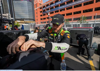 EN ESTADOS UNIDOS PUSIERON EN DUDA EL FUTURO DE CANAPINO EN LA INDYCAR