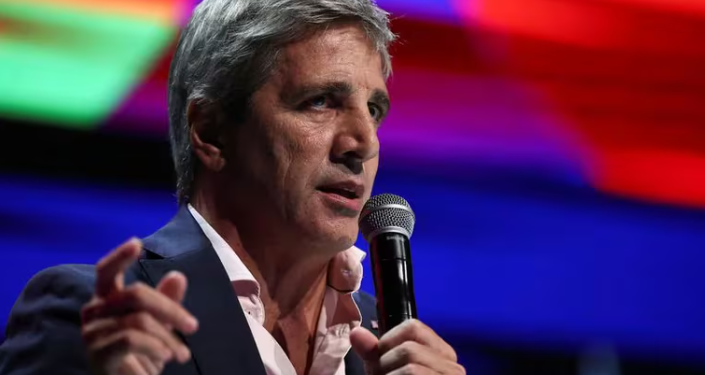 CAPUTO ASEGURÓ QUE LA INFLACIÓN DE MAYO FUE MENOR AL 5% Y ADELANTÓ QUE BAJARÁ EL IMPUESTO PAÍS SI SE APRUEBA LA LEY BASES