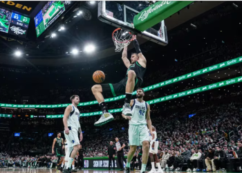 COMIENZA LA FINAL DE LA NBA: LA LUPA SOBRE EL DUELO ENTRE LOS FAVORITOS CELTICS Y LOS SORPRENDENTES MAVERICKS