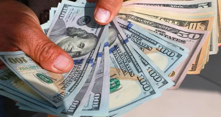 EL BANCO CENTRAL VOLVIÓ A VENDER DÓLARES EN EL MERCADO Y CASI NO PUDO ACUMULAR RESERVAS EN JUNIO