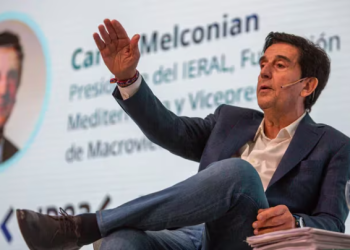 CARLOS MELCONIAN: «EL GOBIERNO HA CREADO UNA ANSIEDAD DE QUE LO PEOR YA PASÓ Y ES MENTIRA»
