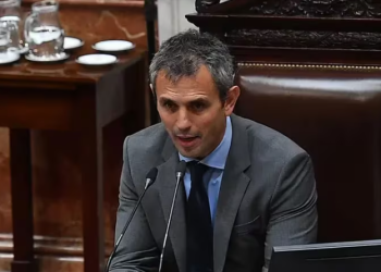 MARTÍN MENEM ADELANTÓ QUE VAN A INSISTIR EN LOS ARTÍCULOS DE BIENES PERSONALES, GANANCIAS Y LAS PRIVATIZACIONES