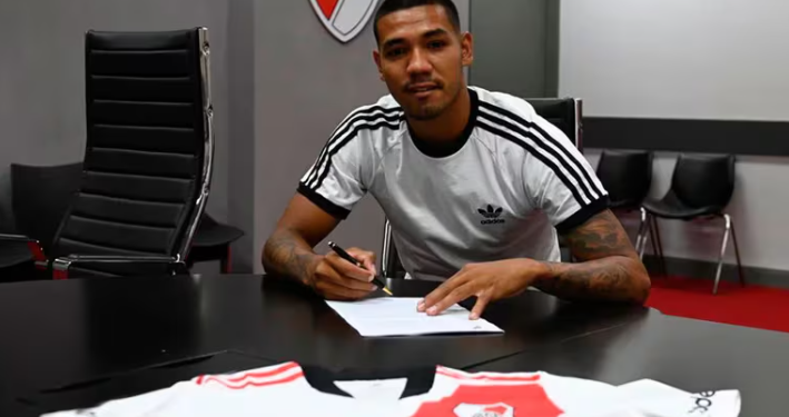RIVER PLATE ACORDÓ LA SALIDA DEL SEGUNDO FUTBOLÍSTA EN EL INICIO DEL MERCADO DE PASES