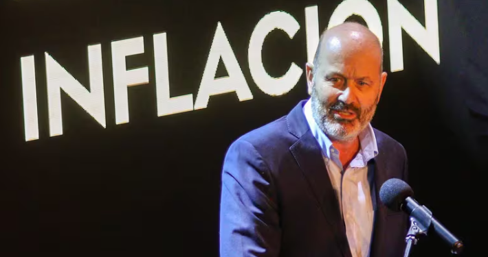 MILEI INTERVIENE PARA APLACAR LA PELEA ENTRE CAPUTO Y STURZENEGGER POR EL NUEVO REPARTO DE PODER EN EL GABINETE