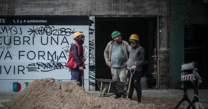 DESDE EL CAMBIO DE GOBIERNO SE PERDIERON CASI 100.000 PUESTOS DE TRABAJO DEL SECTOR PRIVADO