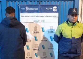 CAPTURARON A UN HOMBRE QUE SUSTRAÍA ELEMENTOS DE LOS AUTOS