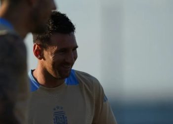 LA SELECCIÓN ARGENTINA SE ENTRENÓ A PUERTAS ABIERTAS CON DOS AUSENTES