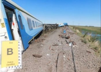 DESCARRILAMIENTO DEL TREN A BAHÍA: PROCESARON AL CONDUCTOR Y EL AYUDANTE