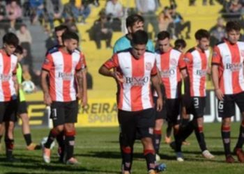 A SANSINENA NO LE SALIO BARATO BAJARSE DEL FEDERAL A