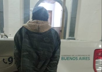 LUEGO DE UN CONFRONTACIÓN, INTENTÓ METERSE A UNA CASA TRAS DAÑAR UN PORTÓN Y LO ATRAPARON