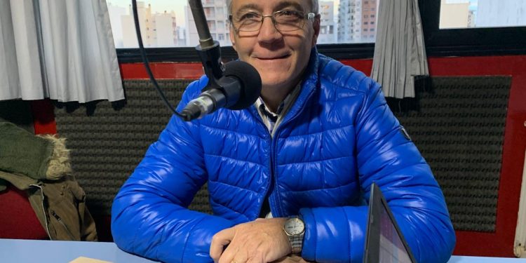 ETCHEPARE: «SORTEAMOS UN HORNO ELÉCTRICO PARA DEVOLVERLE A LA GENTE LO QUE NOS DAN»