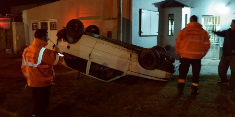 VOLCARON EN EL AUTO Y SE FUERON