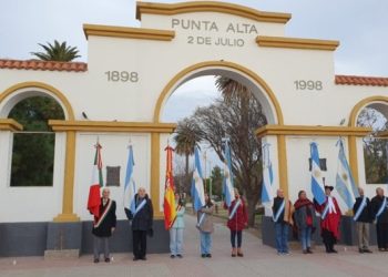 ASÍ FUERON LOS ACTOS POR EL DÍA DE LA BANDERA EN PUNTA ALTA Y LA BASE NAVAL