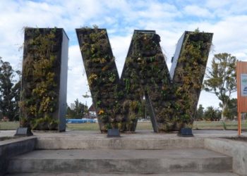 SE INAUGURÓ EL MURO VERDE DE INGENIERO WHITE, UNA INICIATIVA DE LA MESA DE PROYECTOS DE PROFERTIL