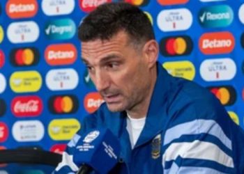 LA CONMEBOL SANCIONÓ CON UN PARTIDO A LIONEL SCALONI Y NO PODRÁ DIRIGIR ANTE PERÚ