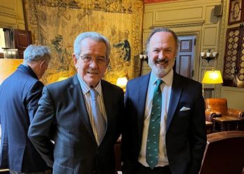 REUNIÓN EN BUENOS AIRES ENTRE EL AUDITOR DE LA UNS Y EL TITULAR DE SIGEN