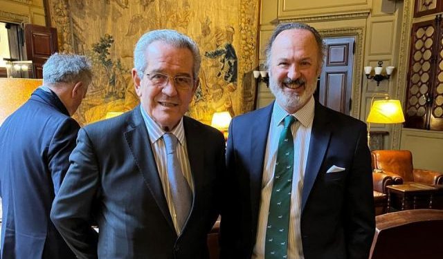 REUNIÓN EN BUENOS AIRES ENTRE EL AUDITOR DE LA UNS Y EL TITULAR DE SIGEN