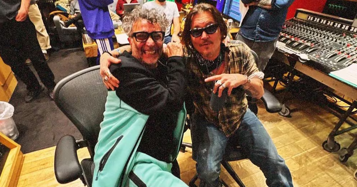 FITO PÁEZ SE ENCONTRÓ CON JOHNNY DEPP EN UN ESTUDIO DE LONDRES