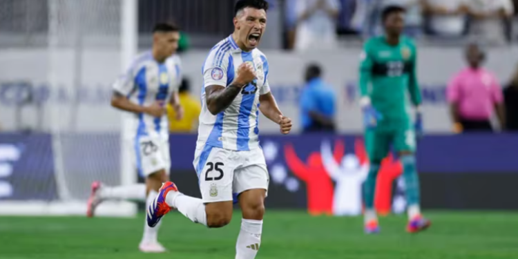 CON DIBU MARTÍNEZ COMO GRAN FIGURA, ARGENTINA DERROTÓ POR PENALES A ECUADOR Y AVANZÓ A LAS SEMIFINALES DE LA COPA AMÉRICA