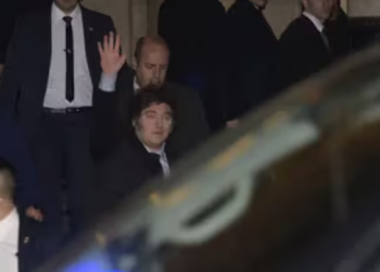 JAVIER MILEI Y YUYITO GONZÁLEZ SE MOSTRARON JUNTOS EN UN PALCO DEL TEATRO COLÓN