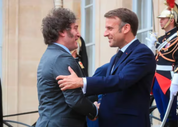 JAVIER MILEI SE REÚNE CON EMMANUEL MACRON ANTES DE LA INAUGURACIÓN DE LOS JUEGOS OLÍMPICOS