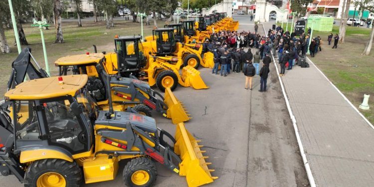 NUEVA MAQUINARIA MUNICIPAL: «ES LA COMPRA MÁS IMPORTANTE DE LAS ÚLTIMAS DÉCADAS», DECLARO SUSBIELLES