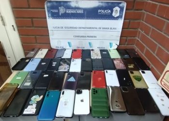 ROBARON 45 CELULARES EN EL RECITAL DE DON OSVALDO