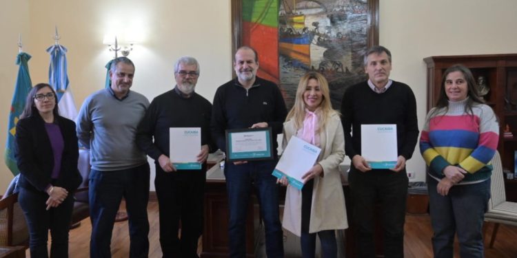 NÚÑEZ FARIÑA: «CON LA FIRMA DE ESTE CONVENIO SE DEJÓ POR ESCRITO TODO EL TRABAJO QUE YA VENIMOS REALIZANDO»