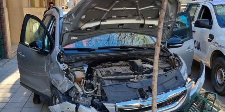 EL VIERNES CONTINUÓ ACCIDENTADO EN LA CIUDAD CON CHOQUES Y CAÍDAS