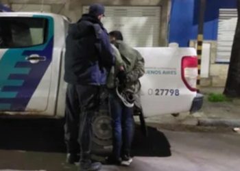 FUE ARRESTADO POR AMENZAR CON UNA CUCHILLA