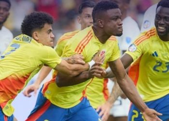 COLOMBIA VAPULEÓ A PANAMÁ Y SE CRUZARA EN SEMIFINALES CON URUGUAY