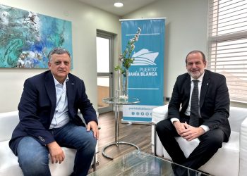 EL INTENDENTE MENTUVO UNA JORNADA DE TRABAJO CON EL PRESIDENTE DE YPF EN EL PUERTO DE BAHÍA BLANCA