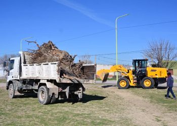 CONTINUAN LOS OPERATIVOS DE MEJORAMIENTO URBANO EN DISTINTOS SECTORES DE LA CIUDAD