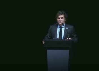 MILEI DIJO QUE ES «OBVIO» QUE LA PLANTA DE GNL SE HARÁ EN RÍO NEGRO