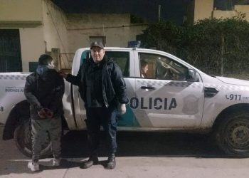 INTENTARON ROBAR EN LA CASA DE SU VECINA Y LOS DETUVIERON