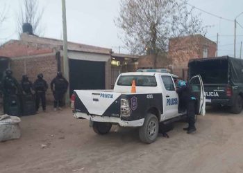 CAYÓ UNO DE LOS ASALTANTES DE UN PANADERÍA DEL BARRIO NOROESTE