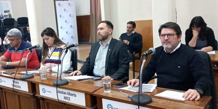 SE APROBÓ EN EL HCD UN NUEVO AUMENTO EN LAS TARIFAS DE TAXIS