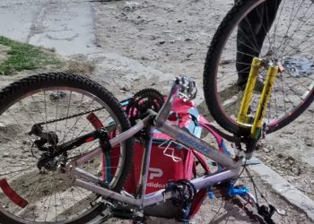 UN CICLISTA SUFRIÓ HERIDAS AL IMPACTAR CONTRA UNA MOTO