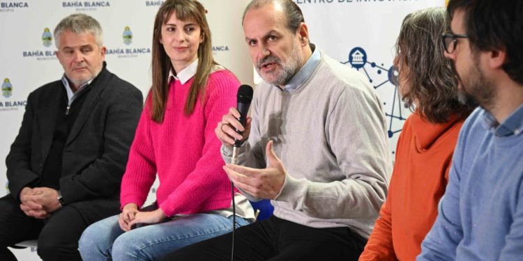 PRESENTARON UN ESPACIO PARA EMPRENDEDORES E INNOVADORES BAHIENSES