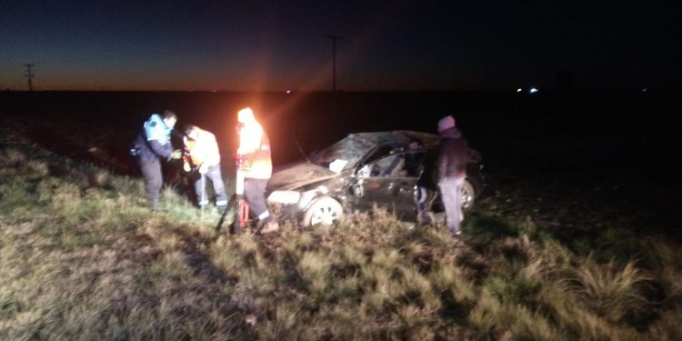 UN VEHÍCULO VOLCÓ ESTA MAÑANA EN LA RUTA 51