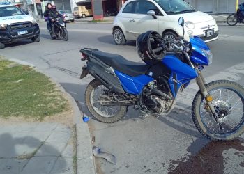 UN CAMIÓN RECOLECTOR DE BASURA PROTAGONIZÓ UN CHOQUE EN SANTA MARGARITA Y UN MOTOCICLISTA RESULTO HERIDO