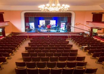 BEVANS: «AYER CELEBRAMOS CON MUCHO AMOR LOS 99 AÑOS DEL TEATRO»