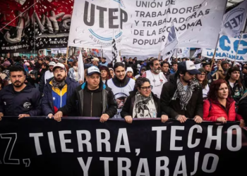 «PAZ, PAN, TIERRA, TECHO Y TRABAJO»: LA CGT Y LOS MOVIMIENTOS SOCIALES ANUNCIARÁN UNA NUEVA MARCHA CONTRA EL GOBIERNO