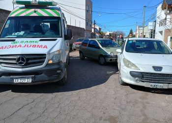 UN LUNES CON MÚLTIPLES CHOQUES: CUATRO PERSONAS DEBIERON SER TRASLADADAS