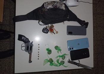 APREHENDIERON A TRES PERSONAS QUE VENDÍAN MARIHUANA