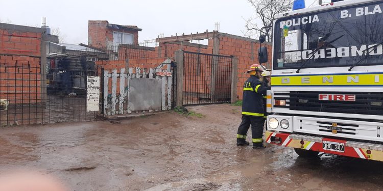 UN PRINCIPIO DE INCENDIO AFECTÓ UNA VIVIENDA DEL BARRIO 9 DE NOVIEMBRE